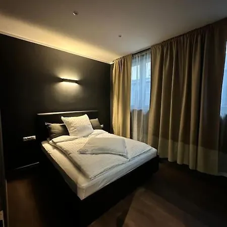 Stilvolle Und Moderne